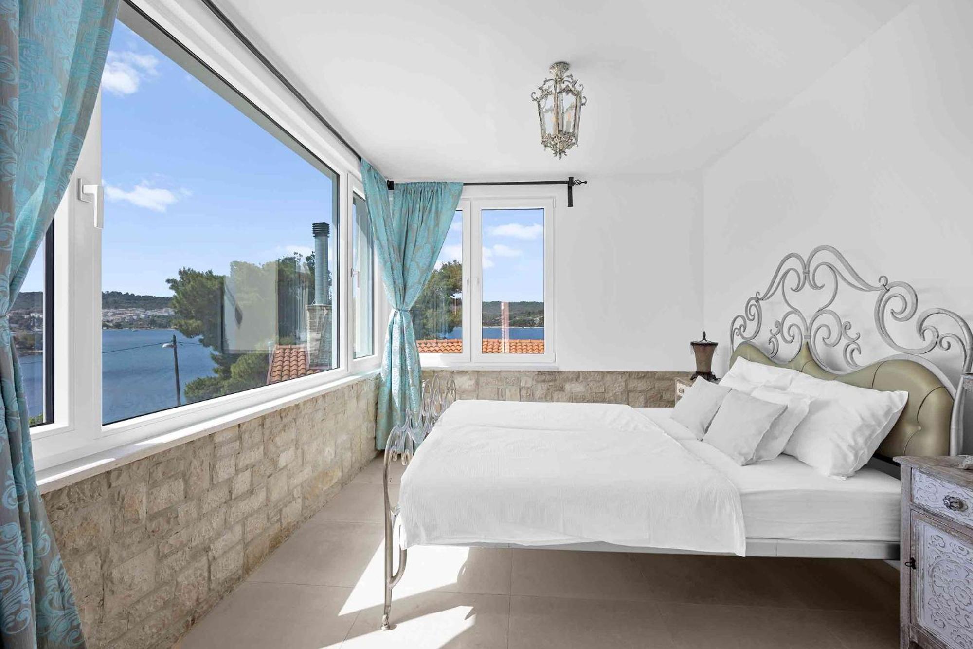 Boutique Guesthouse Sveti Petar, On The Beach, Heated Pool & Boat Berth - Adult Only Nečujam Eksteriør bilde